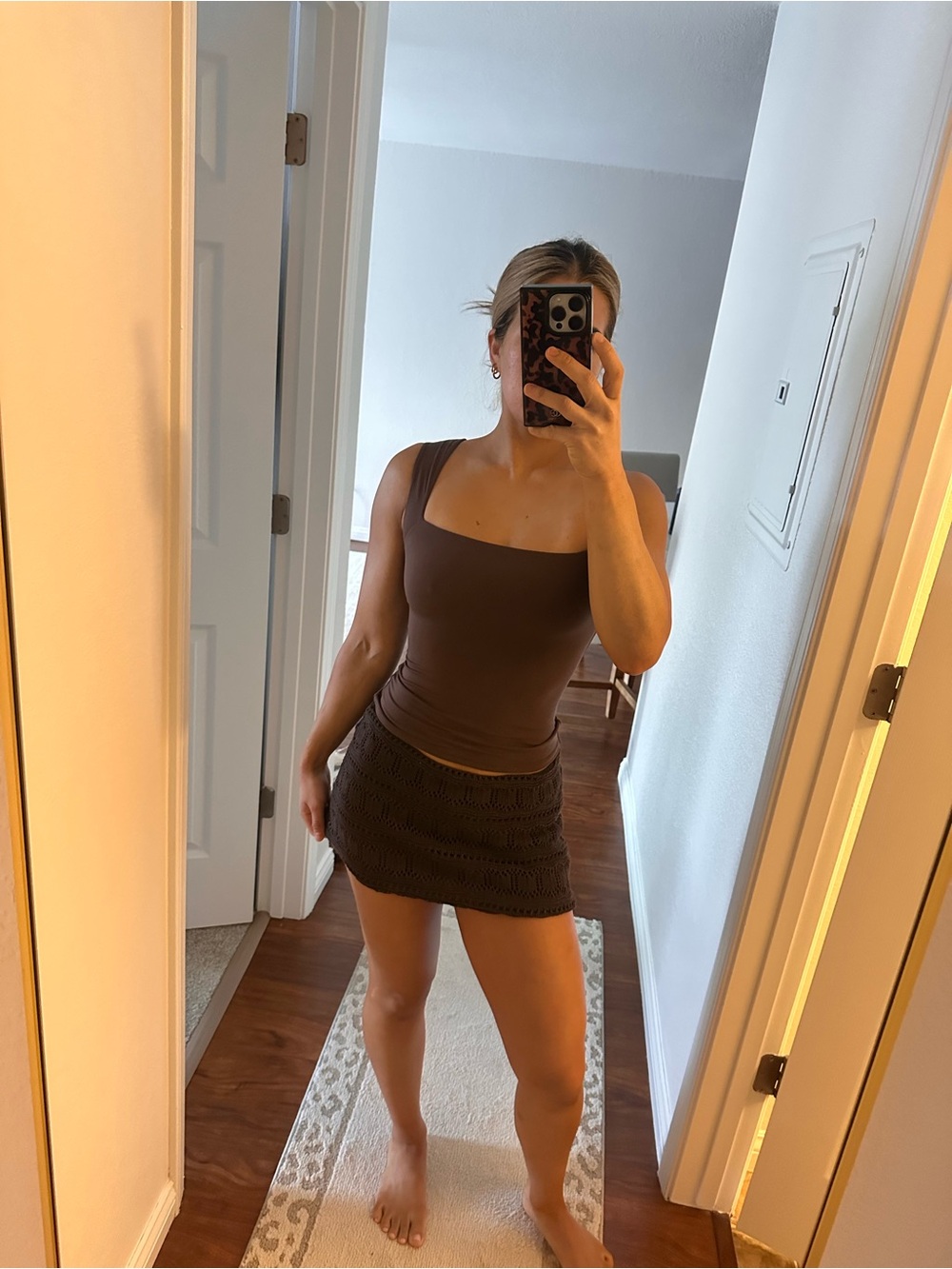 EUC QINSEN Brown Crop Tank Top